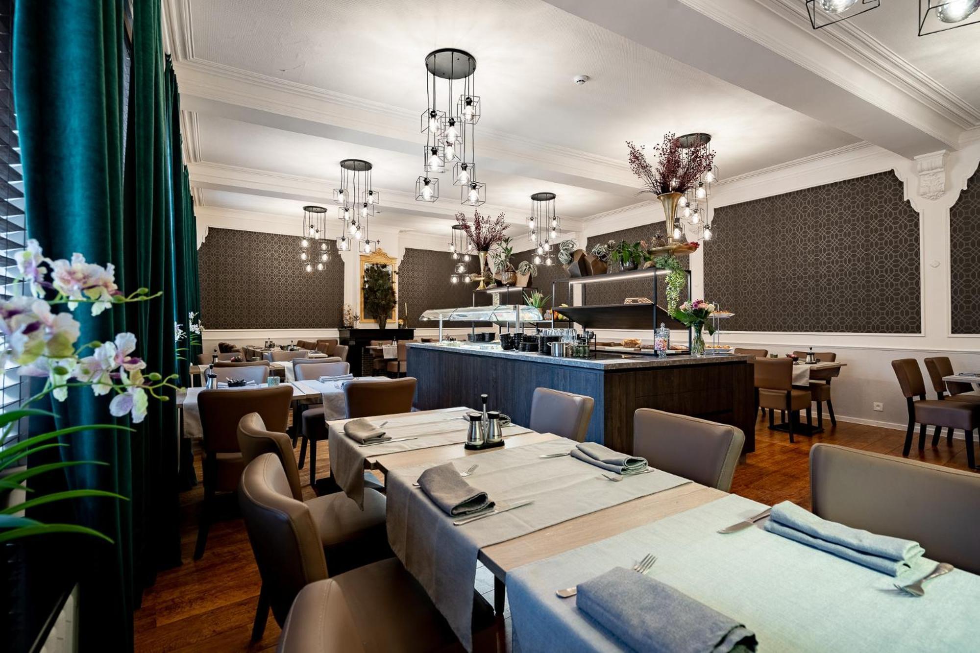 Asiris Hotel 2*