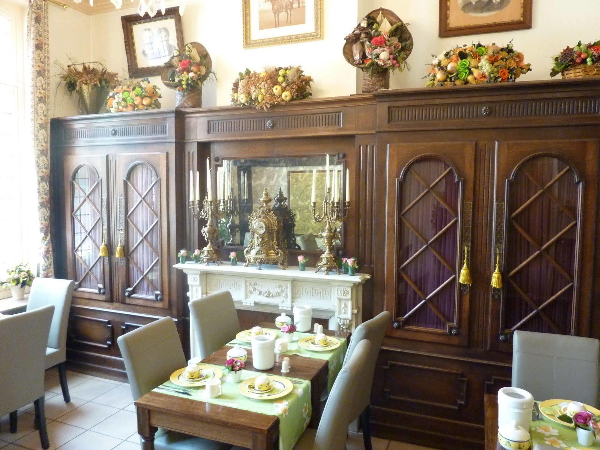 Asiris 2* Bruges