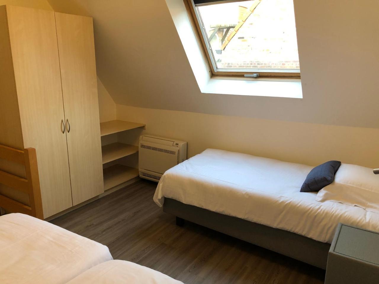 Asiris Hotel 2*